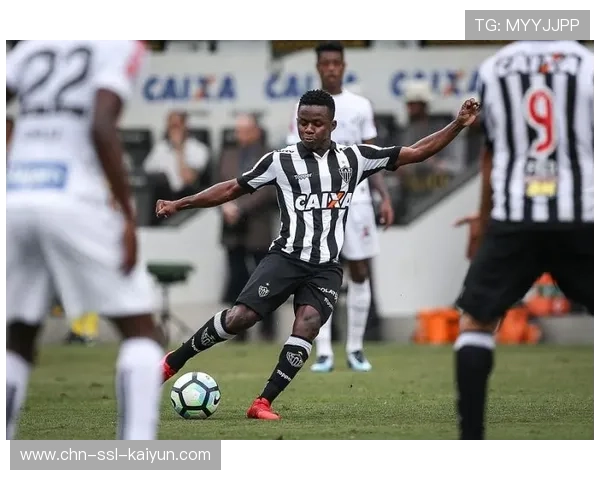 史蒂夫加西亚头条主赛火力全开首秀惊艳KO强势夺胜