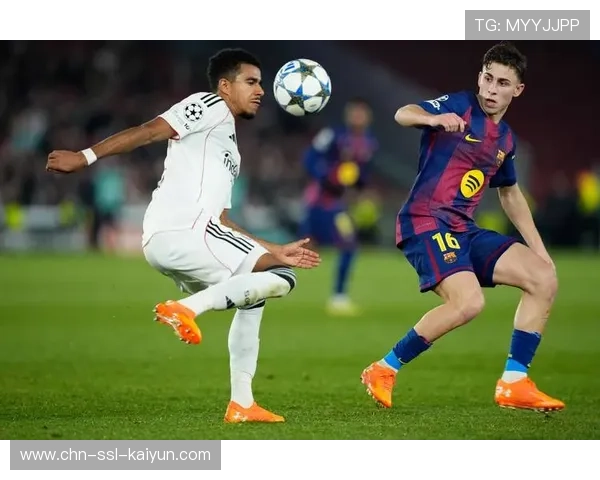 法兰克福1-2巴萨，克瑙夫破门难阻逆转